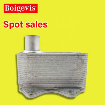 06J117021D Bagian Sistem Pendingin Auto Oil Cooler Engine Oil Cooler Untuk EA888 Magotan